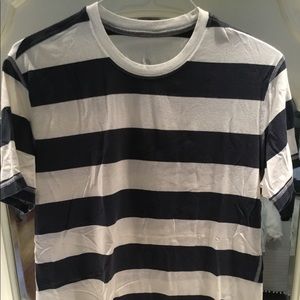 Striped Lululemon Short Sleeve Shirt. Soft. Comfortable.